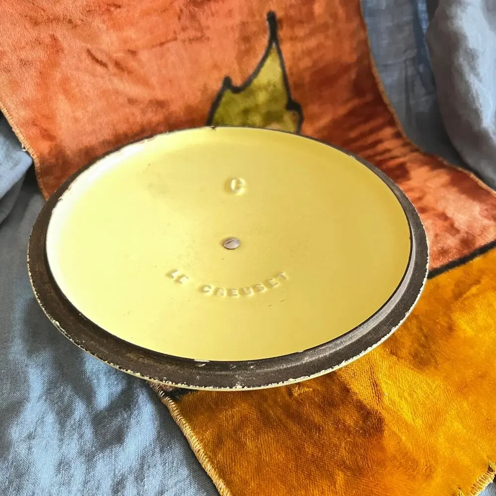 Vintage Le Creuset Elysees Pale Yellow 2.5 QT Dutch Oven LID ONLY Square Knob #C